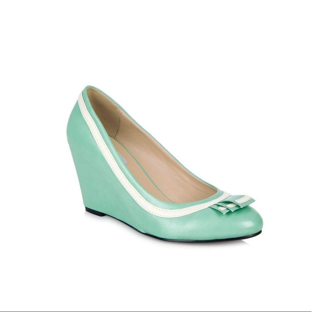 Lulu Hun Mint and White Wedges Size UK 5 Pinup Retro Shoes
